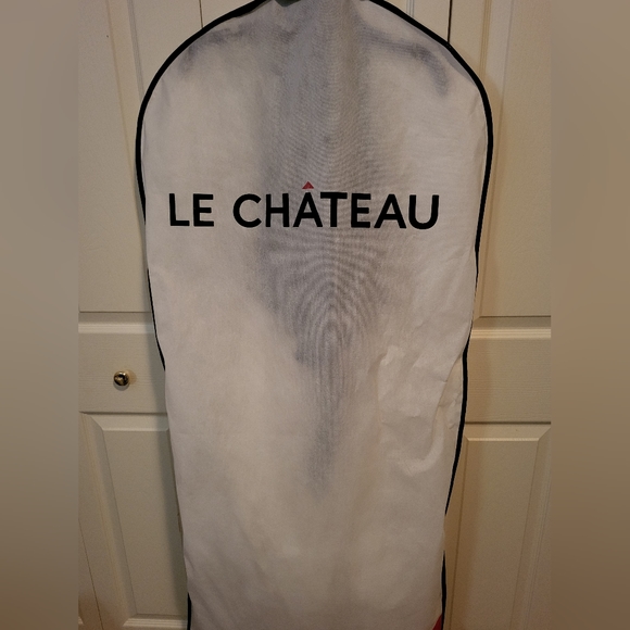 Black and White Gown - Picture 4 of 4